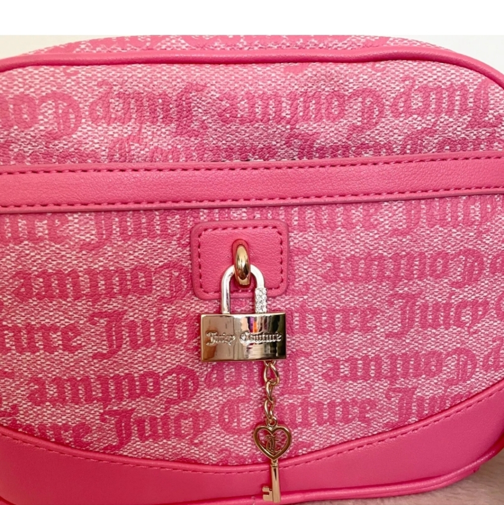 Juicy Couture Viral Eastside Westside Pink Lemonade Crossbody Bag NWT - Picture 2 of 7